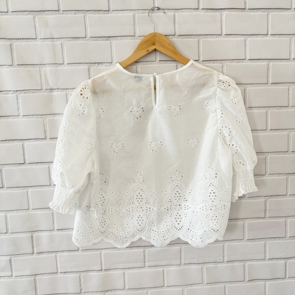 Eyelet Embroidery Puff Sleeve Blouse Tops Round Neck Half Sleeve Size L 8/10 - Picture 2 of 11